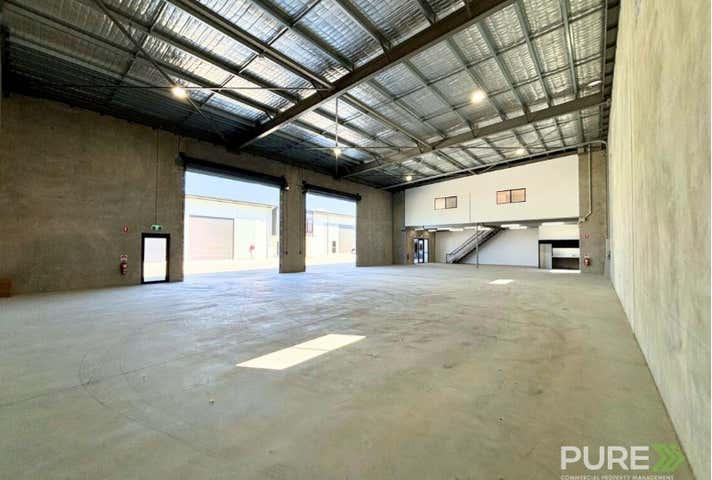 2/72-104 Jardine Drive Redland Bay QLD 4165 - Image 2