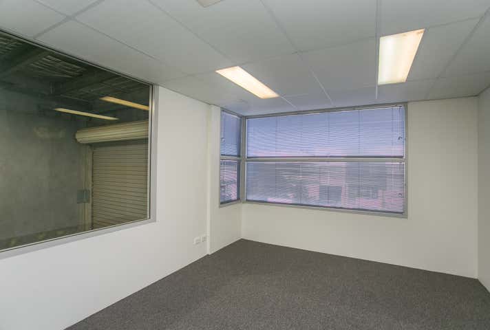 Unit 3, 17 Caloundra Rd Clarkson WA 6030 - Image 4
