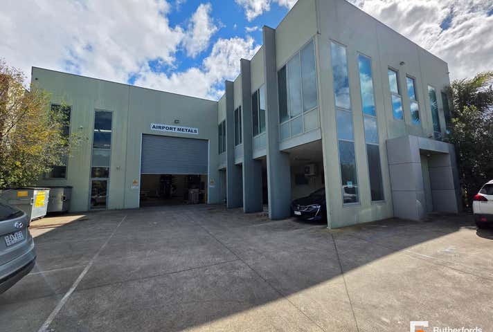 26 Lillee Crescent Tullamarine VIC 3043 - Image 1