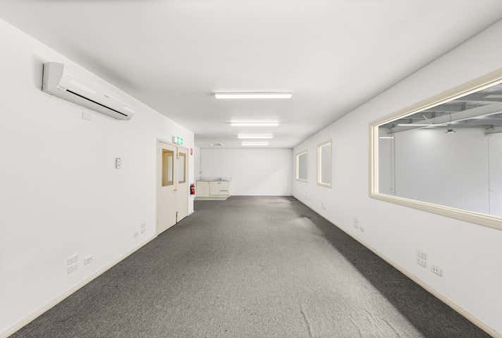 Unit  1, 75-77 Chifley Drive Preston VIC 3072 - Image 7