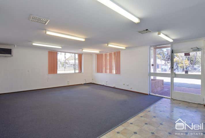 10 Brant Road Kelmscott WA 6111 - Image 4