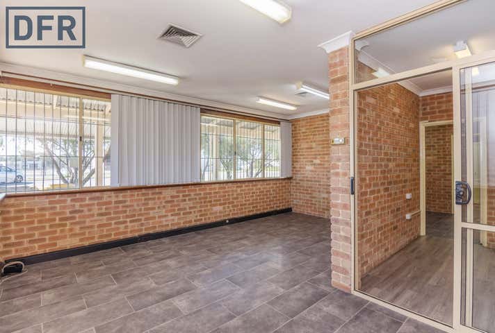 33 Spencer Street Cockburn Central WA 6164 - Image 12