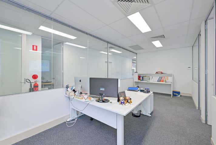 10 Brodie-Hall Drive Bentley WA 6102 - Image 7