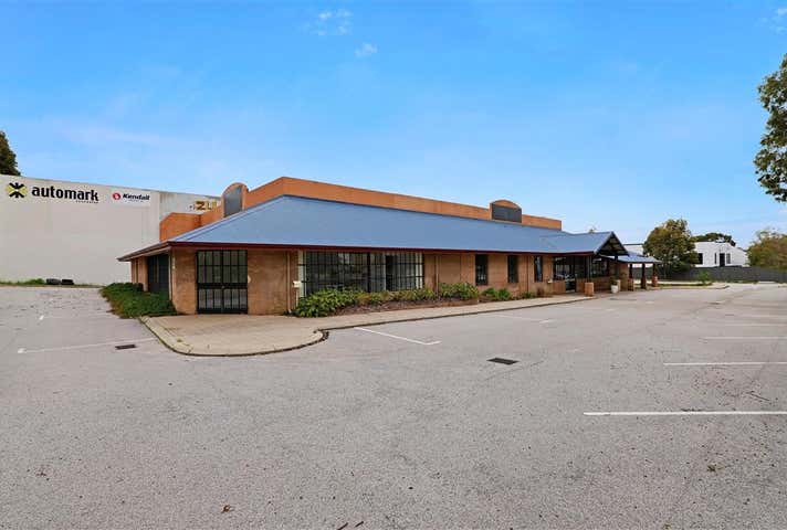 3 Lago Place Joondalup WA 6027 - Image 3