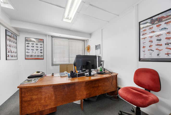 12 Wiltshire Lane Delacombe VIC 3356 - Image 14