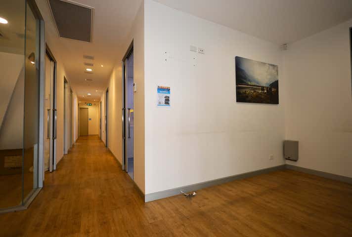 1/12 Langmore Lane Berwick VIC 3806 - Image 4