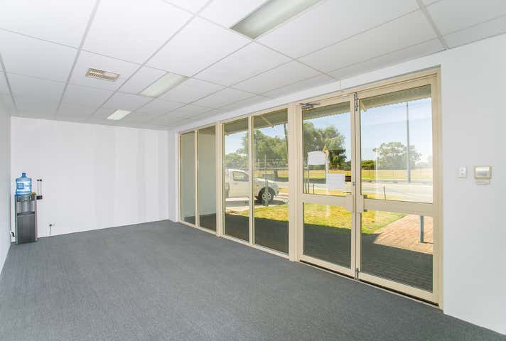 21 Dixon Road Rockingham WA 6168 - Image 2