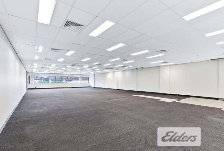 2/449 Logan Road Greenslopes QLD 4120 - Image 2