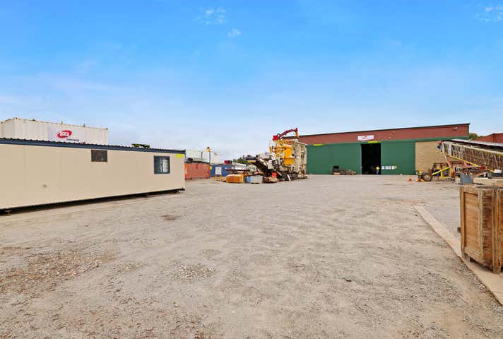 5 Baltic Court Maddington WA 6109 - Image 10