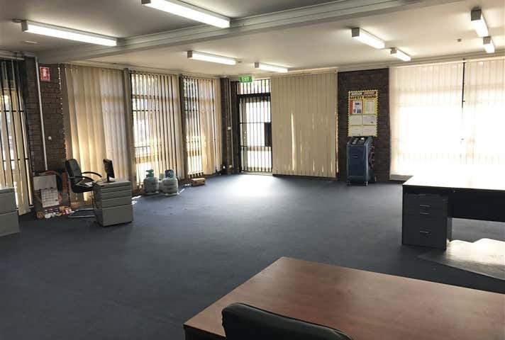 2/214-224 Wellington Road Clayton VIC 3168 - Image 2