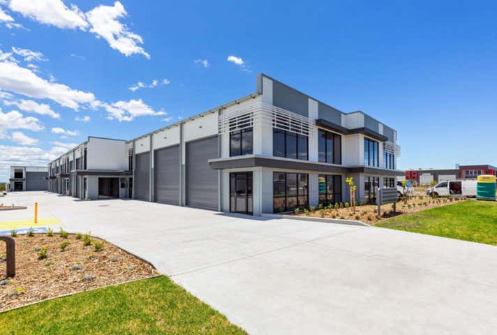 Unit 2, 50 Riverside Drive Mayfield West NSW 2304 - Image 2