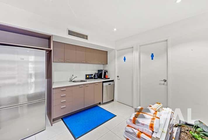Unit 2, 17 Commercial Drive Ashmore QLD 4214 - Image 8