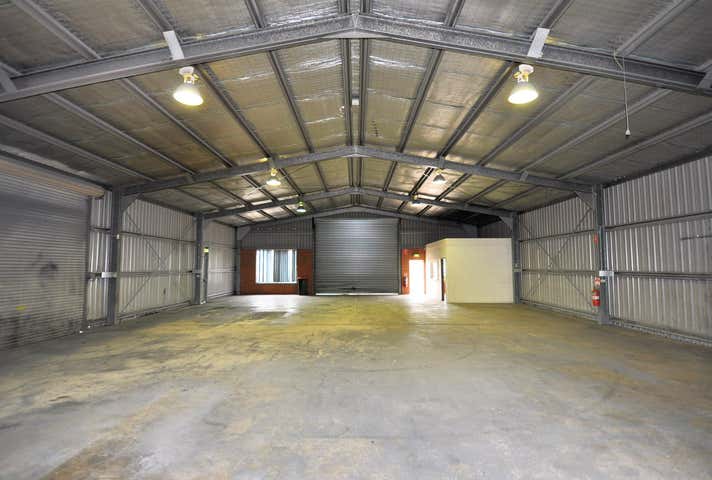 233 Woodward Road Golden Square VIC 3555 - Image 4