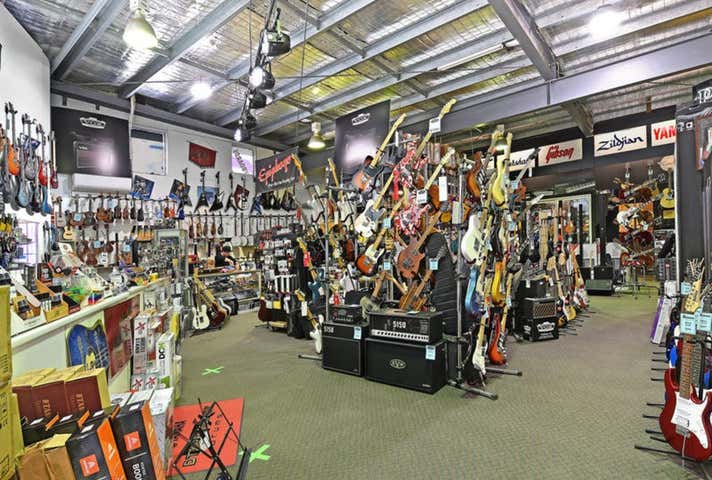 22 New Street Nerang QLD 4211 - Image 3