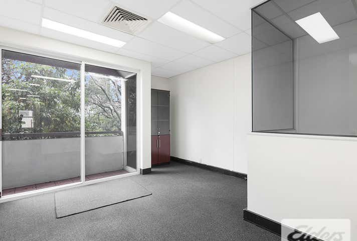 8/17 Peel Street South Brisbane QLD 4101 - Image 5