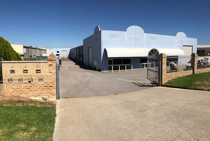 30 Howson Way Bibra Lake WA 6163 - Image 5