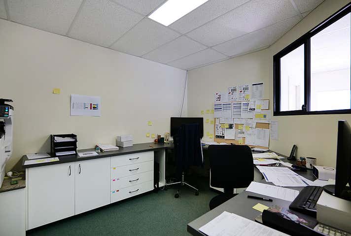 Unit 2, 44 Vinnicombe Drive Canning Vale WA 6155 - Image 22