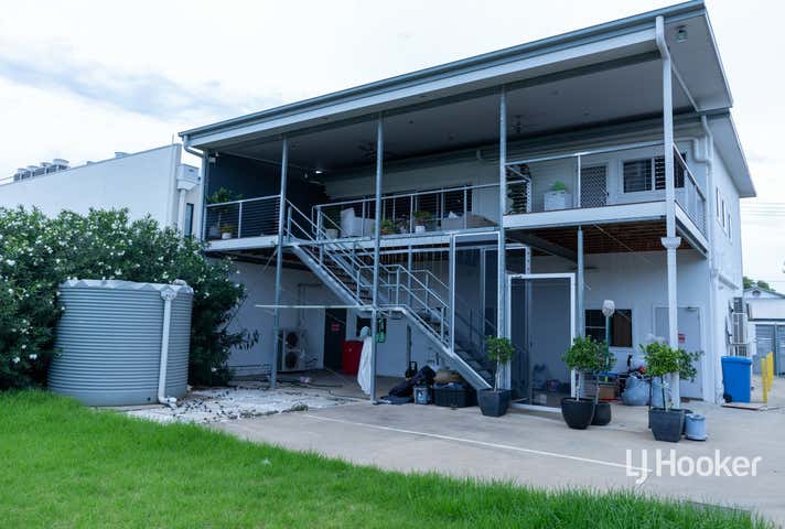 32 Hawthorne Street Roma QLD 4455 - Image 13