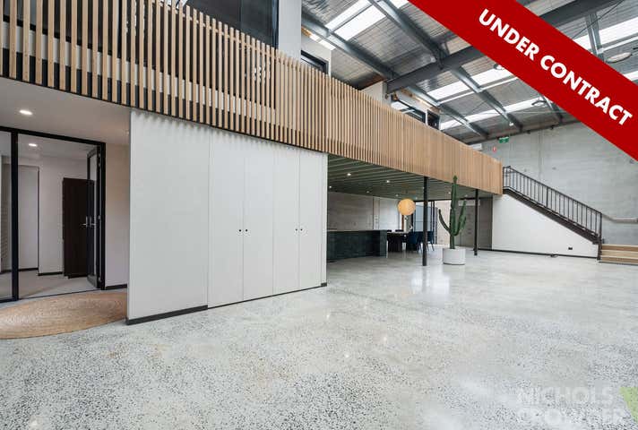2/14 Kenji Street Mornington VIC 3931 - Image 1