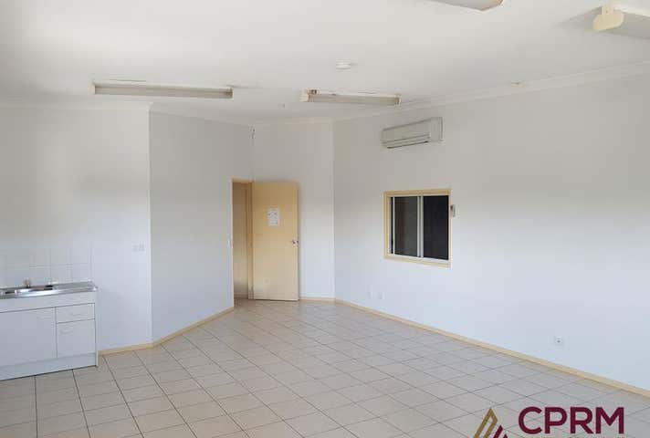 4/180 Anzac Avenue Kippa-Ring QLD 4021 - Image 3