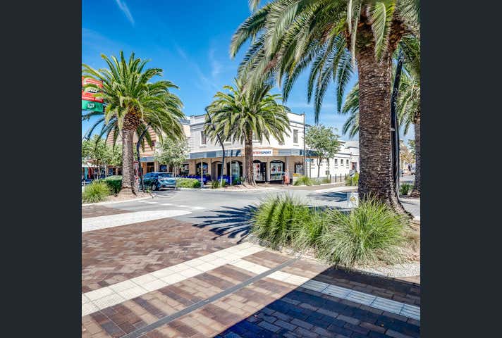 10&11/46-52 Ocean Street Victor Harbor SA 5211 - Image 7