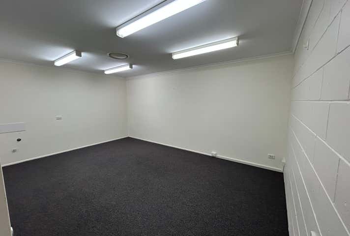 8/59 Torquay Road Pialba QLD 4655 - Image 3