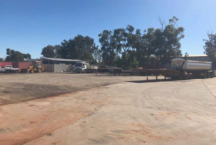 236 Gnangara Rd Landsdale WA 6065 - Image 19