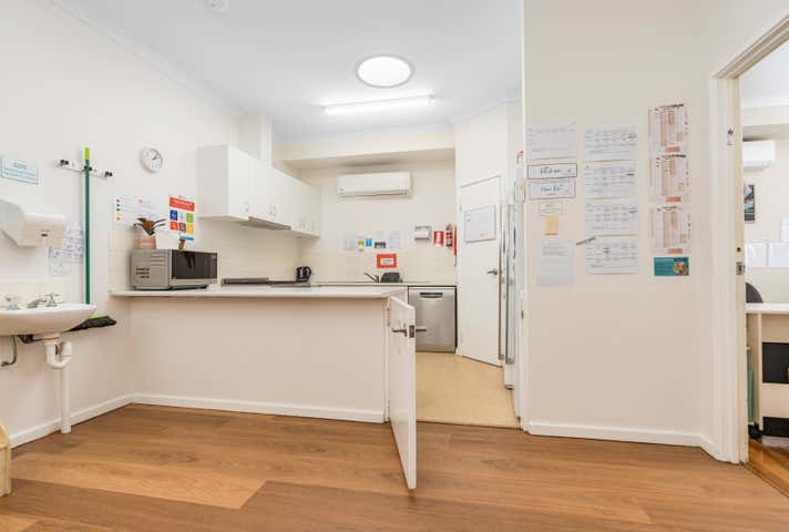 236 Fourth Street Wonthella WA 6530 - Image 23