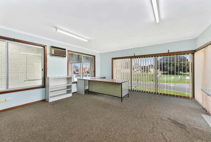 Unit 4, 19 Stephen Road Dandenong South VIC 3175 - Image 8