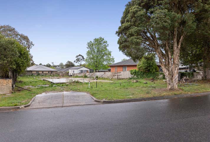 7 Saxon Drive Mooroolbark VIC 3138 - Image 1