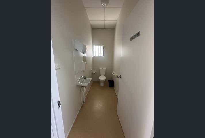 1414 Logan Road Mount Gravatt QLD 4122 - Image 9