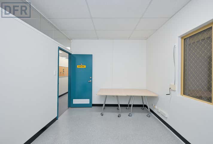 2/4 Challenger Avenue Kwinana Town Centre WA 6167 - Image 13