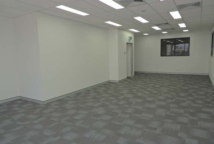 3/2 Aliciajay Circuit Luscombe QLD 4207 - Image 12