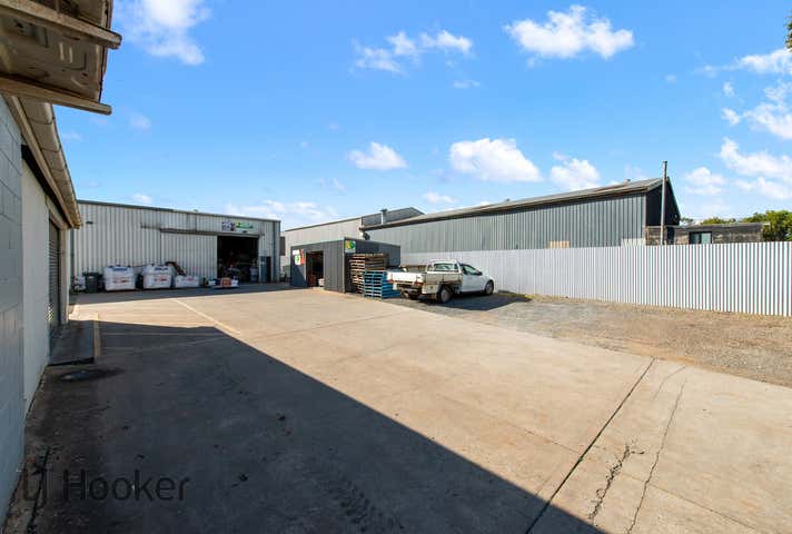 13 Bradpole Road Edinburgh North SA 5113 - Image 14