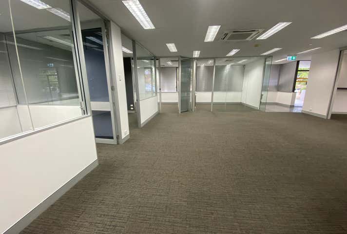 63 Raynham Street Salisbury QLD 4107 - Image 6