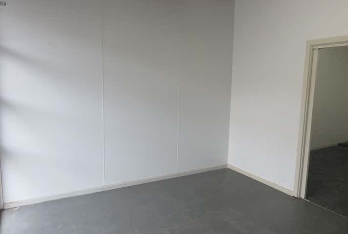 9/21 Barry Street Bayswater VIC 3153 - Image 5