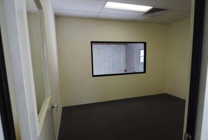 2/73 Prestige Parade Wangara WA 6065 - Image 10