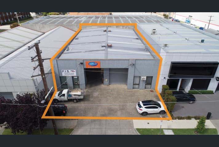 39 & 39A Raglan Street Preston VIC 3072 - Image 3