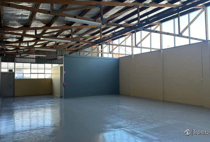 2/12 Molan Street Ringwood VIC 3134 - Image 5