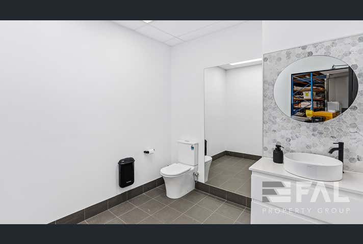Unit  4, 252 Earnshaw Rd Northgate QLD 4013 - Image 11