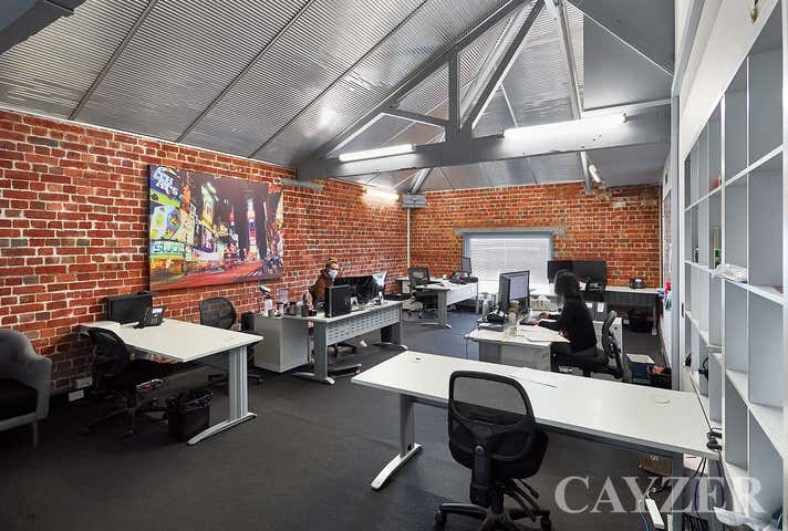 5/11 Beach Street Port Melbourne VIC 3207 - Image 8