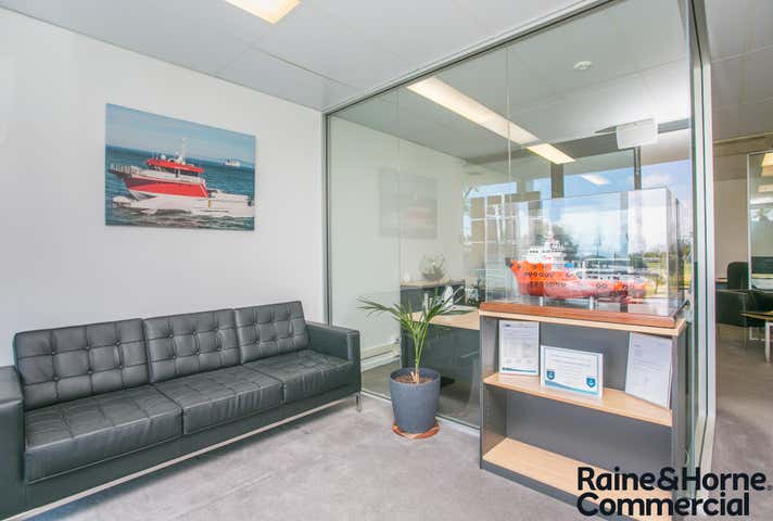 1/98 Terrace Road Perth WA 6000 - Image 12