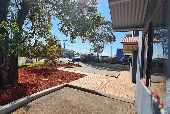 30 Truganina Rd Malaga WA 6090 - Image 5