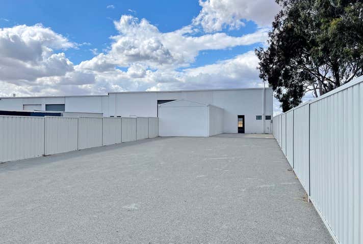 29 Gingin Brook Road Gingin WA 6503 - Image 11