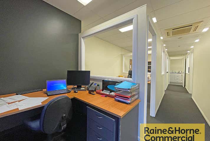 11/996 Anzac Avenue Petrie QLD 4502 - Image 2