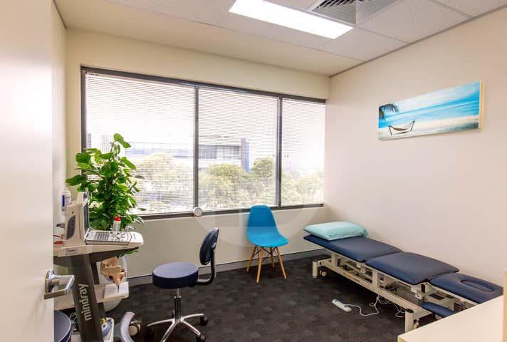 5.12, 5 CELEBRATION DRIVE Bella Vista NSW 2153 - Image 9