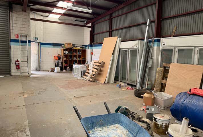 23 Smethurst Street Cranbourne VIC 3977 - Image 4