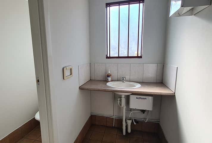 30 Truganina Rd Malaga WA 6090 - Image 18