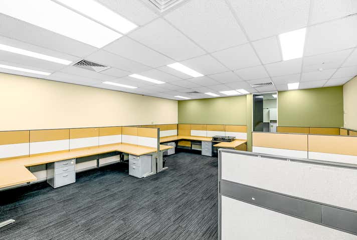 1/5 Gloucester Avenue Berwick VIC 3806 - Image 4