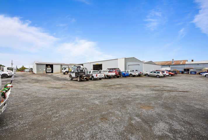 354 - 356 Dowling Street Wendouree VIC 3355 - Image 20